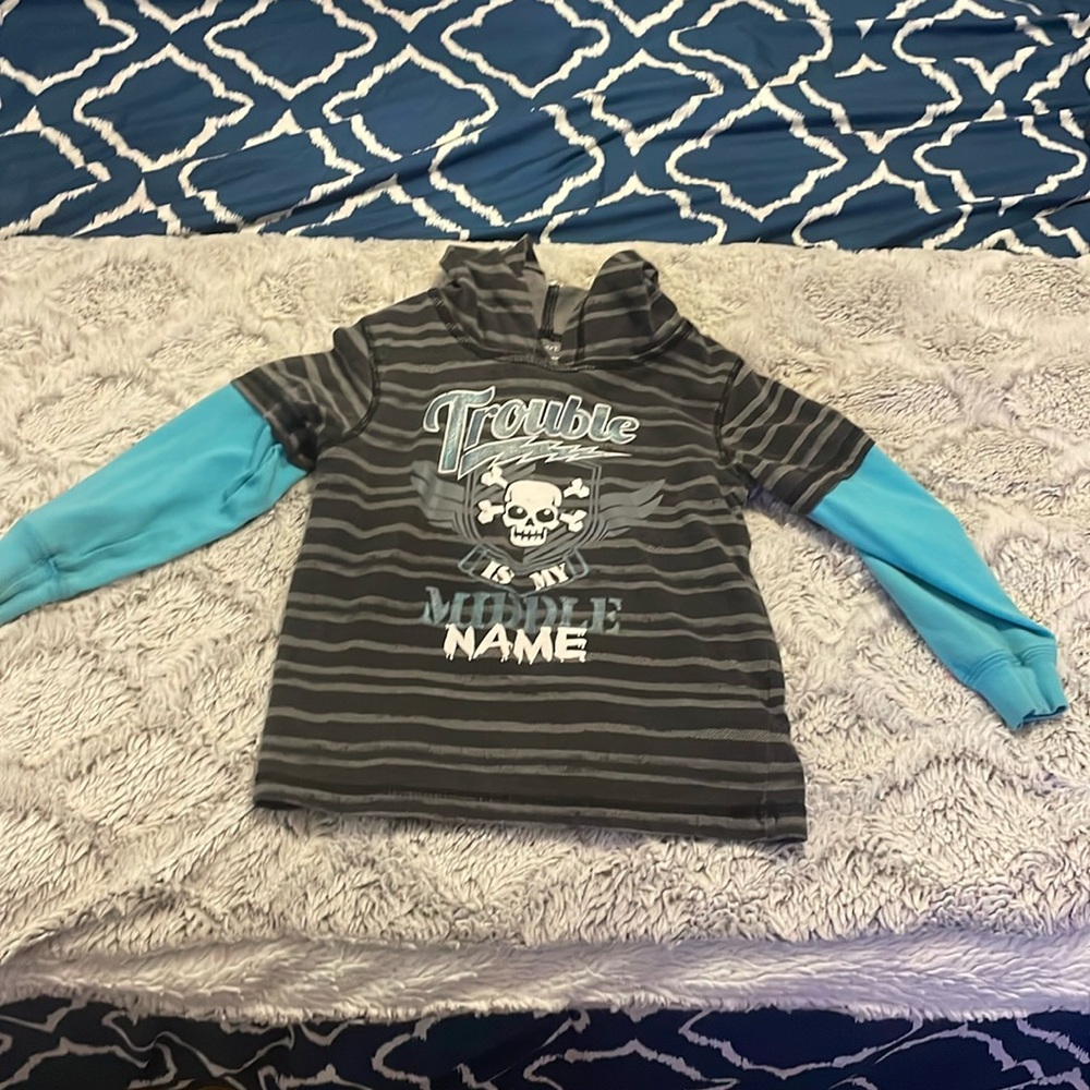 Boys 4T long sleeve shirt